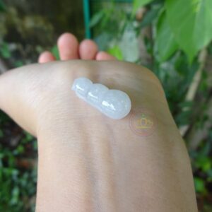 Mặt dây chuyền hình hạt đậu bình an ngọc Jadeite A