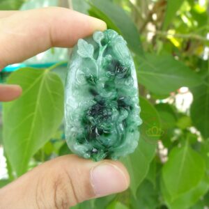 Mặt dây Hoa Sen ngọc Jadeite A sơn thủy