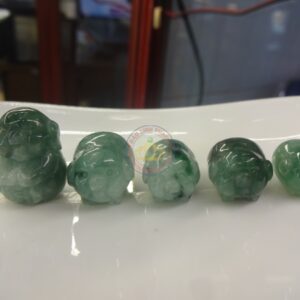 Mặt dây chuyền hình con heo ngọc Jadeite A