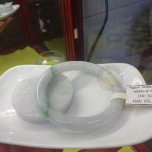 Vòng ngọc Jadeite A - Ni53