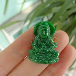 Mặt dây chuyền hình Phật Bà Quan Âm ( Ngọc Jadeite A)