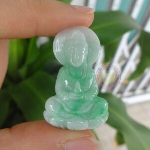 Mặt dây chuyền hình Phật Bà Quan Âm ( Ngọc Jadeite A)