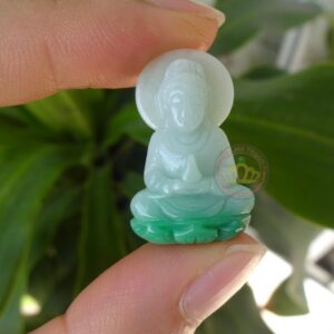 Mặt dây chuyền hình Phật Bà Quan Âm ( Ngọc Jadeite A)