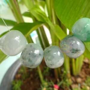 Mặt dây chuyền Lu Thống ngọc Jadeite A
