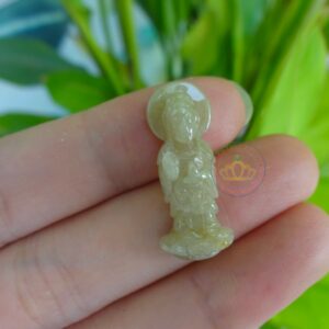 Mặt dây chuyền hình Phật Bà Quan Âm ( Ngọc Jadeite A)