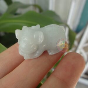 Mặt dây chuyền hình con heo ngọc Jadeite A
