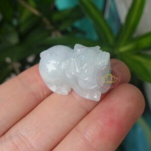 Mặt dây chuyền hình con heo ngọc Jadeite A