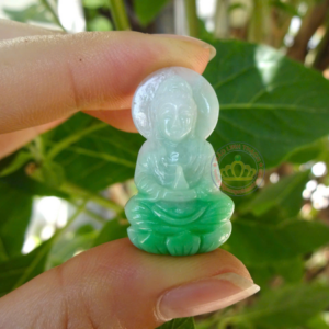 Mặt dây chuyền hình Phật Bà Quan Âm ( Ngọc Jadeite A)