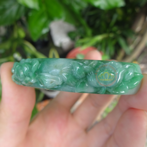 Khánh tay ngọc Jadeite A
